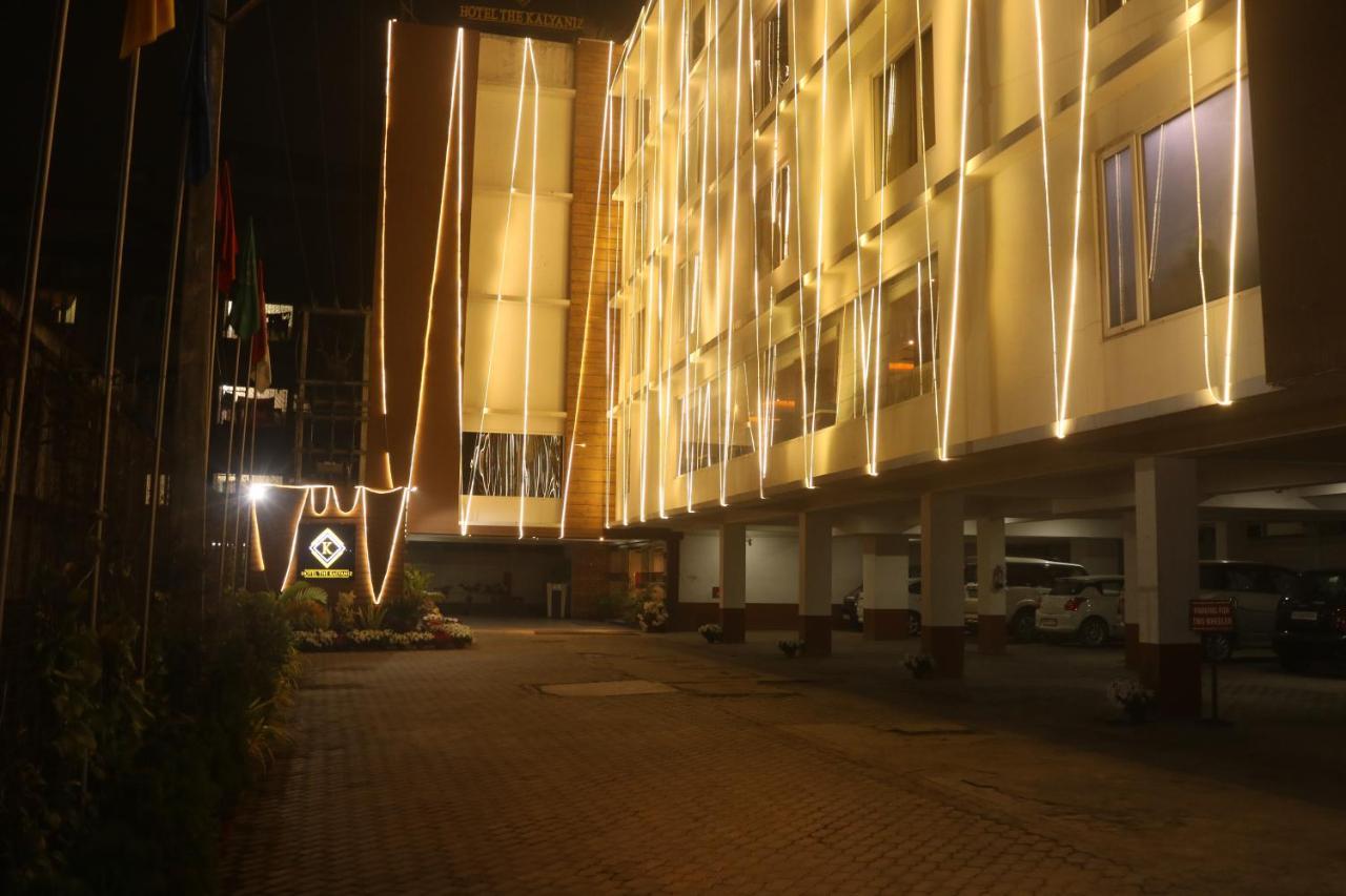 Hotel The Kalyaniz Guwahati Esterno foto