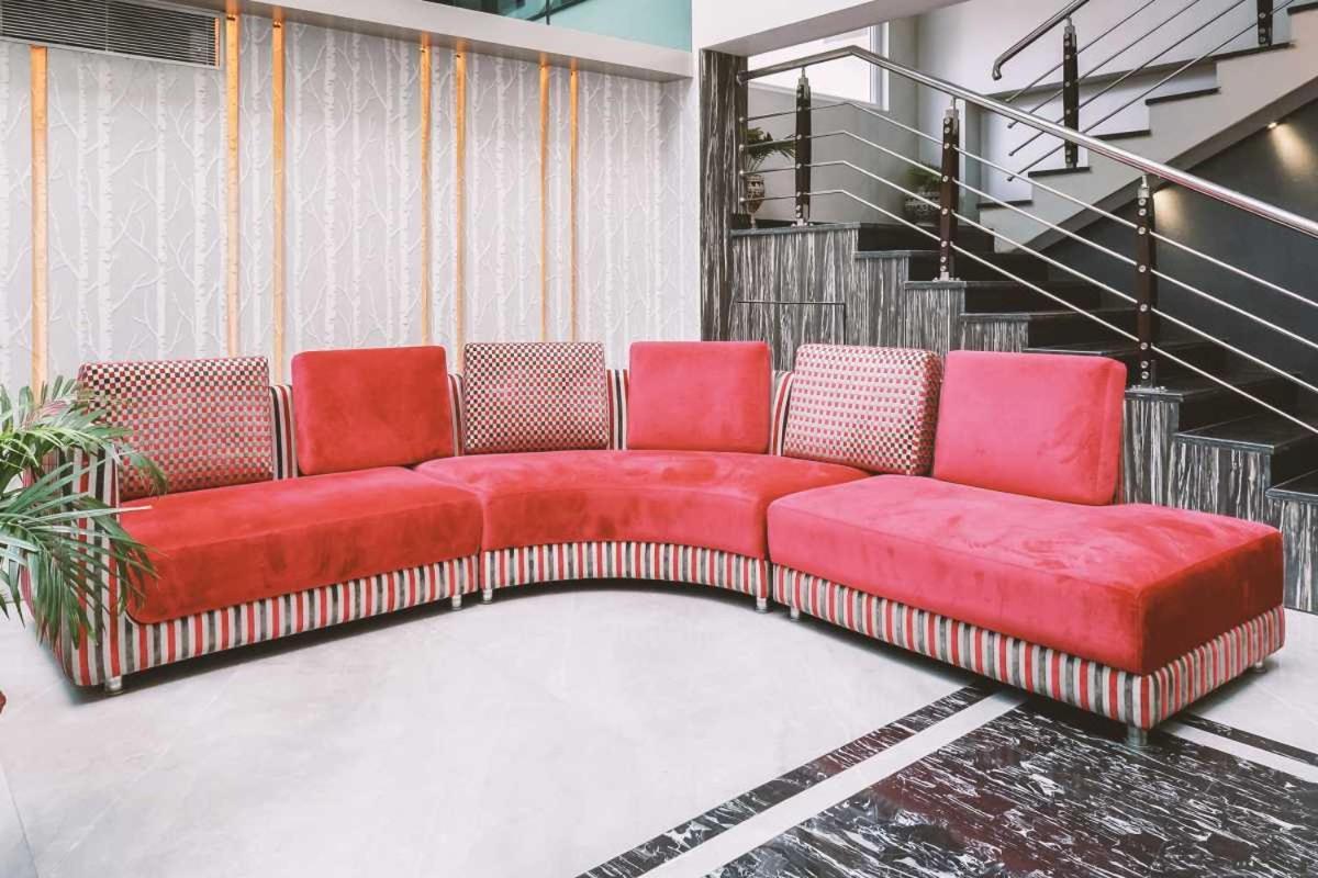 Hotel The Kalyaniz Guwahati Esterno foto